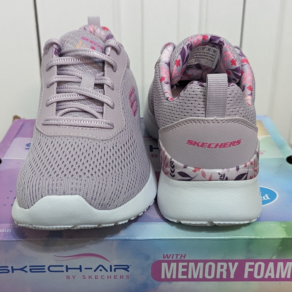 Skech- Air Dynamight Sneakers - Picture 10 of 12